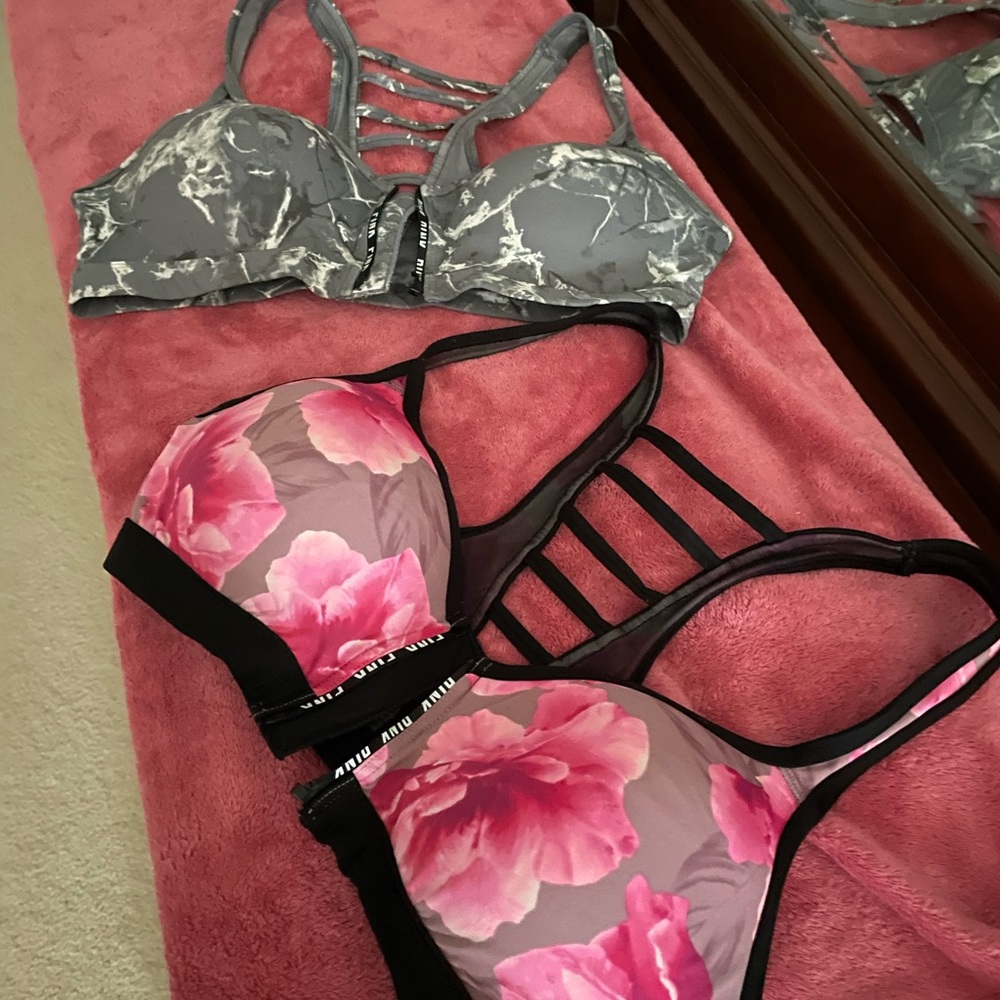 💞Victoria’s Secret PINK ULTIMATE Bras (2) Size Large💞